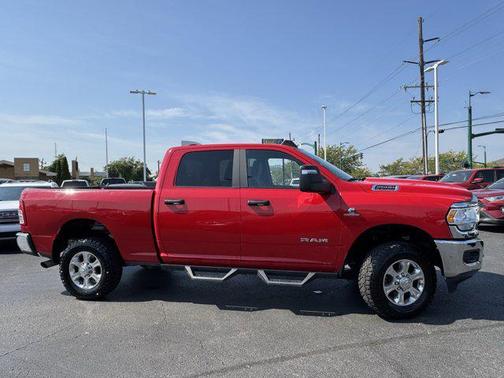 2023 RAM 2500 Big Horn Crew Cab 4x4 6'4' Box