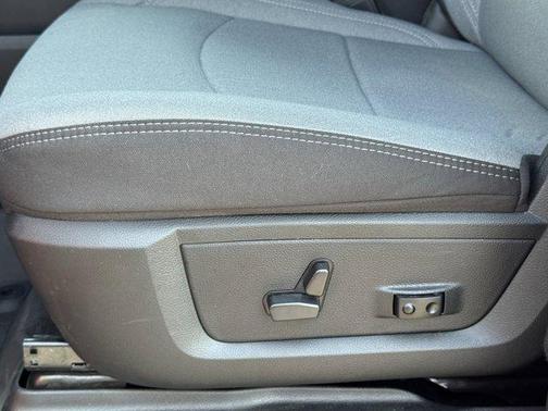 2023 RAM 2500 Big Horn Crew Cab 4x4 6'4' Box