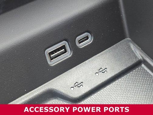 2025 Chevrolet Suburban LS