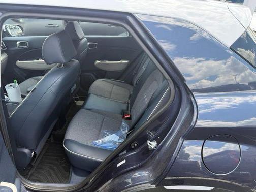 Denim w/White Roof 2023 Hyundai VENUE Limited
