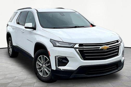 Summit White 2023 Chevrolet Traverse LT Cloth