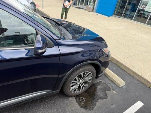 Cosmic Blue Metallic 2017 Mitsubishi Outlander SEL