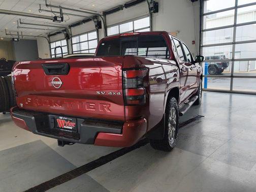 2022 Nissan Frontier SV