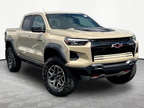 Sand Dune Metallic 2024 Chevrolet Colorado ZR2