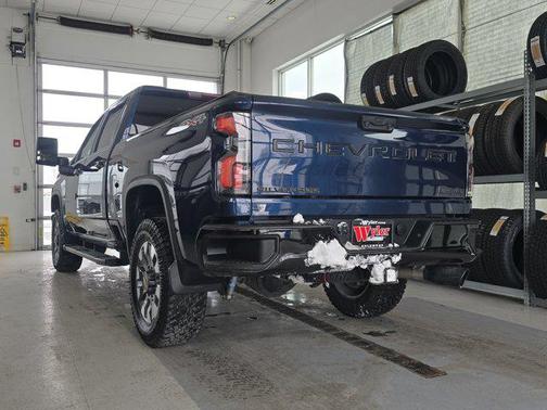 2022 Chevrolet Silverado 2500 Custom