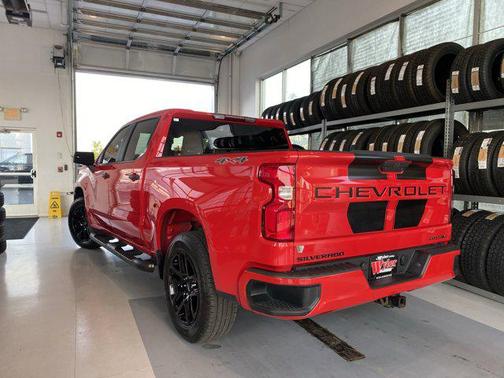 2020 Chevrolet Silverado 1500 Custom