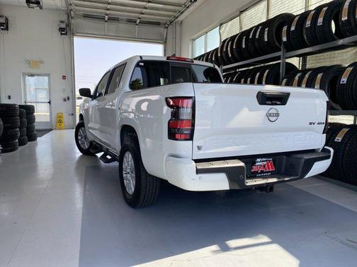 2022 Nissan Frontier SV
