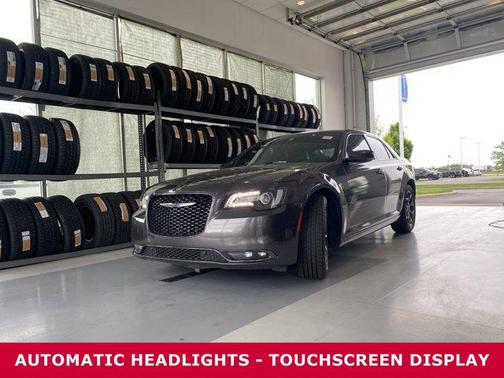 2017 Chrysler 300 S