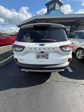 STAR WHITE METALLIC TRI-COAT 2020 Ford Escape SEL