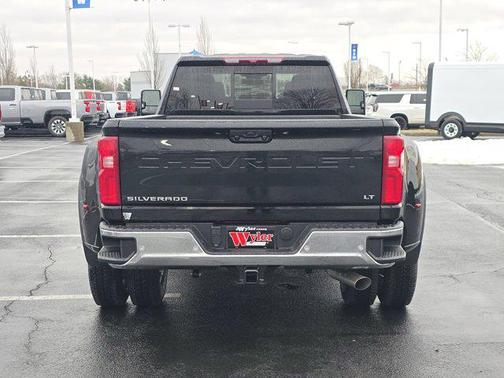 2026 Chevrolet Silverado 3500 LT