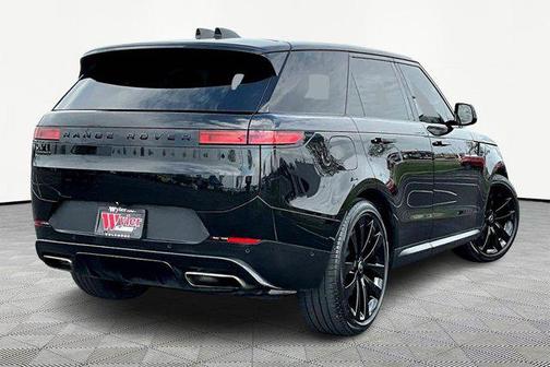 2024 Land Rover Range Rover Sport SE