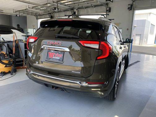 2023 GMC Terrain Denali