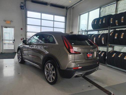 2020 Cadillac XT4 Premium Luxury