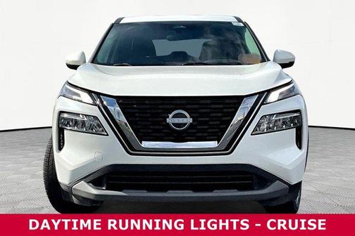 Pearl White Tricoat 2023 Nissan Rogue SV
