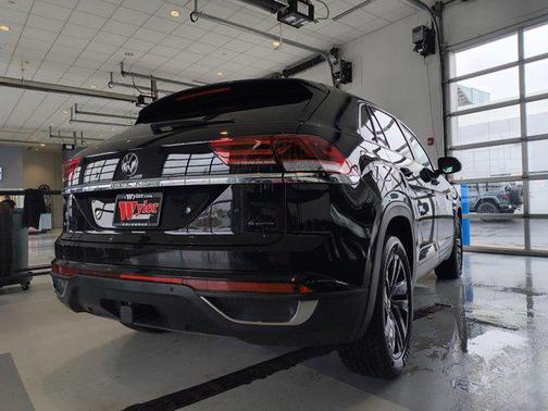 2023 Volkswagen Atlas Cross Sport 3.6L V6 SE w/Technology