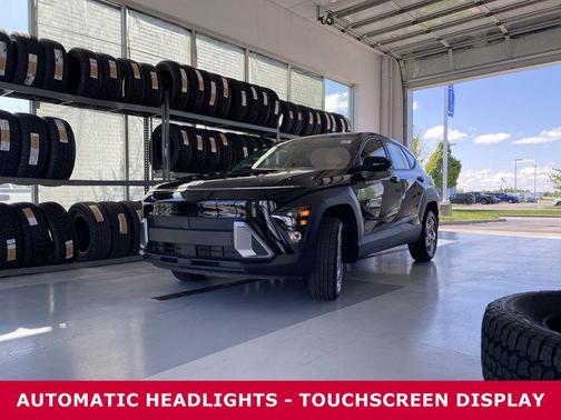 2025 Hyundai KONA SE