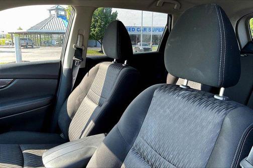 Magnetic Black Pearl 2020 Nissan Rogue SV