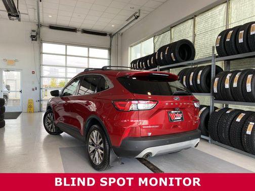 2022 Ford Escape Titanium