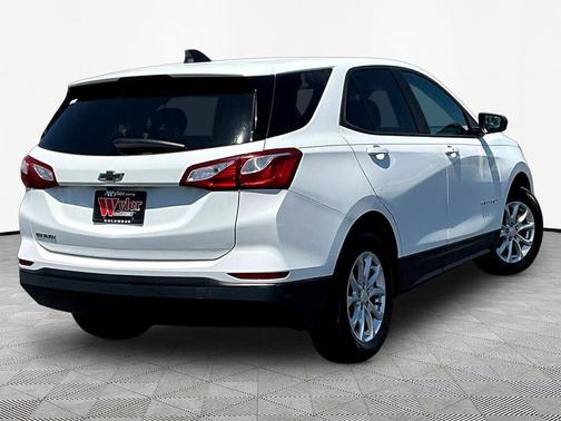 Summit White 2021 Chevrolet Equinox LS