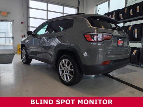 2023 Jeep Compass Latitude Lux