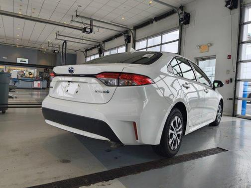 2022 Toyota Corolla Hybrid SE