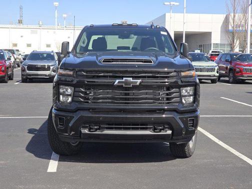 2026 Chevrolet Silverado 2500 Custom