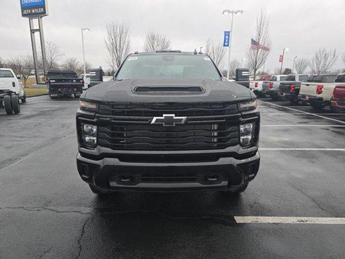 2026 Chevrolet Silverado 2500 Custom