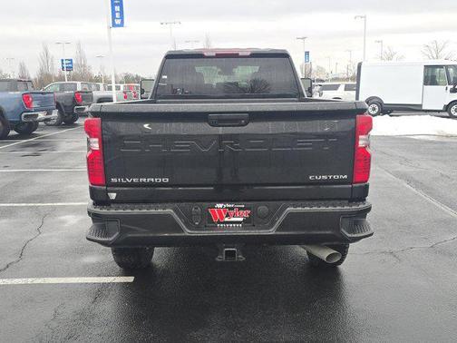 2026 Chevrolet Silverado 2500 Custom