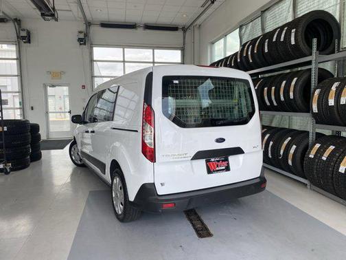 2022 Ford Transit Connect XLT w/Rear Liftgate