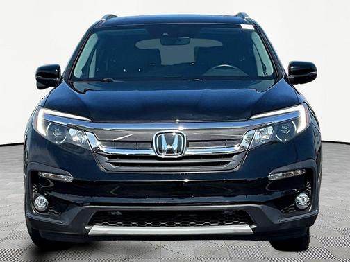 Crystal Black Pearl 2022 Honda Pilot AWD Black Edition