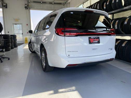 2021 Chrysler Pacifica Limited