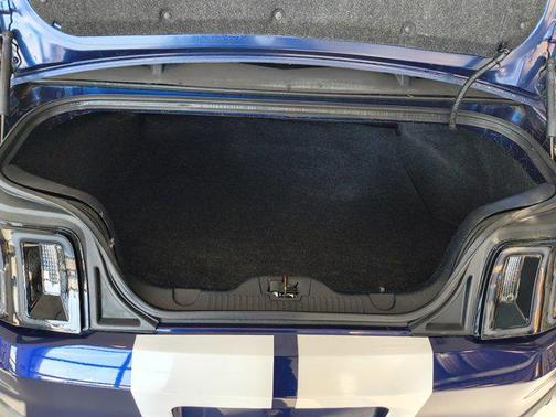 2012 Ford Mustang V6