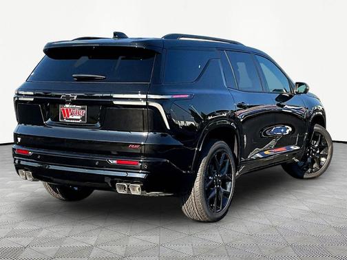 Mosaic Black Metallic 2026 Chevrolet Traverse RS