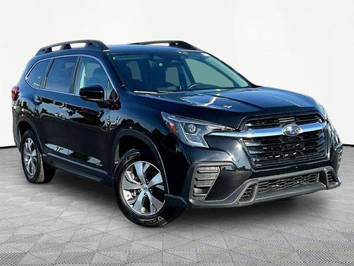 Crystal Black Silica 2024 Subaru Ascent Premium 8-Passenger