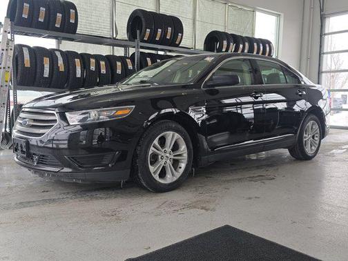 2018 Ford Taurus SE