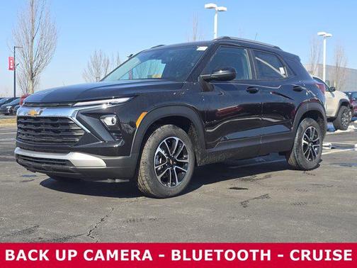 Mosaic Black Metallic 2026 Chevrolet Trailblazer LT