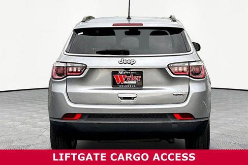 Billet Silver Metallic Clearcoat 2018 Jeep Compass Latitude