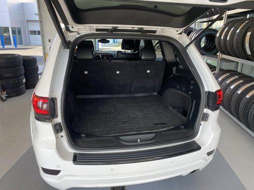 2017 Jeep Grand Cherokee Altitude