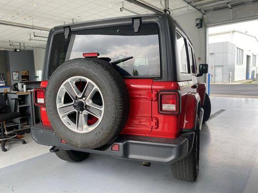 2020 Jeep Wrangler Unlimited Sahara