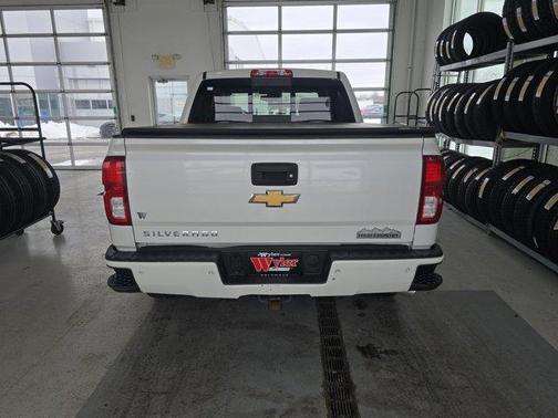 2017 Chevrolet Silverado 1500 High Country