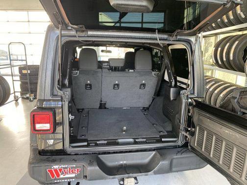 2021 Jeep Wrangler Unlimited Sport Altitude