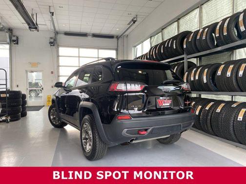 2022 Jeep Cherokee Trailhawk