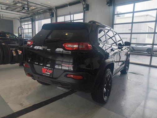 2017 Jeep Cherokee Trailhawk