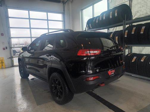 2017 Jeep Cherokee Trailhawk