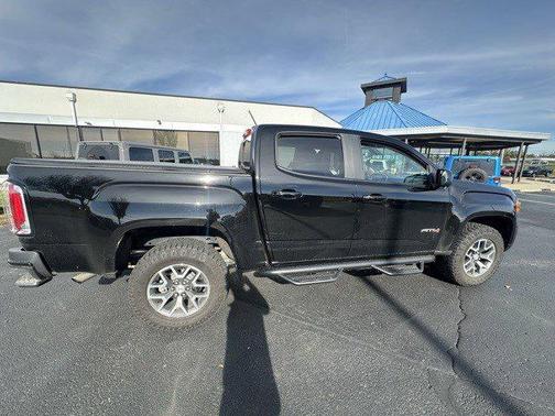 2022 GMC Canyon AT4