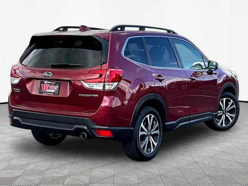 Crimson Red Pearl 2022 Subaru Forester Limited
