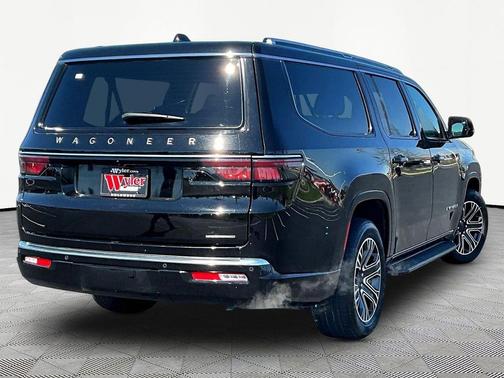 Diamond Black Crystal Pearlcoat 2024 Jeep Wagoneer L Series II 4x4