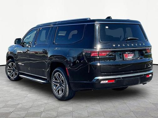 Diamond Black Crystal Pearlcoat 2024 Jeep Wagoneer L Series II 4x4