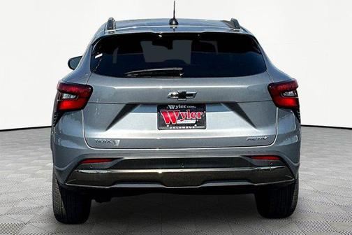 Sterling Gray Metallic 2026 Chevrolet Trax FWD ACTIV