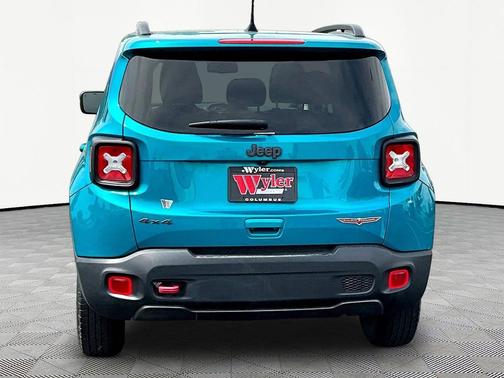 Bikini Metallic Clearcoat 2021 Jeep Renegade Trailhawk